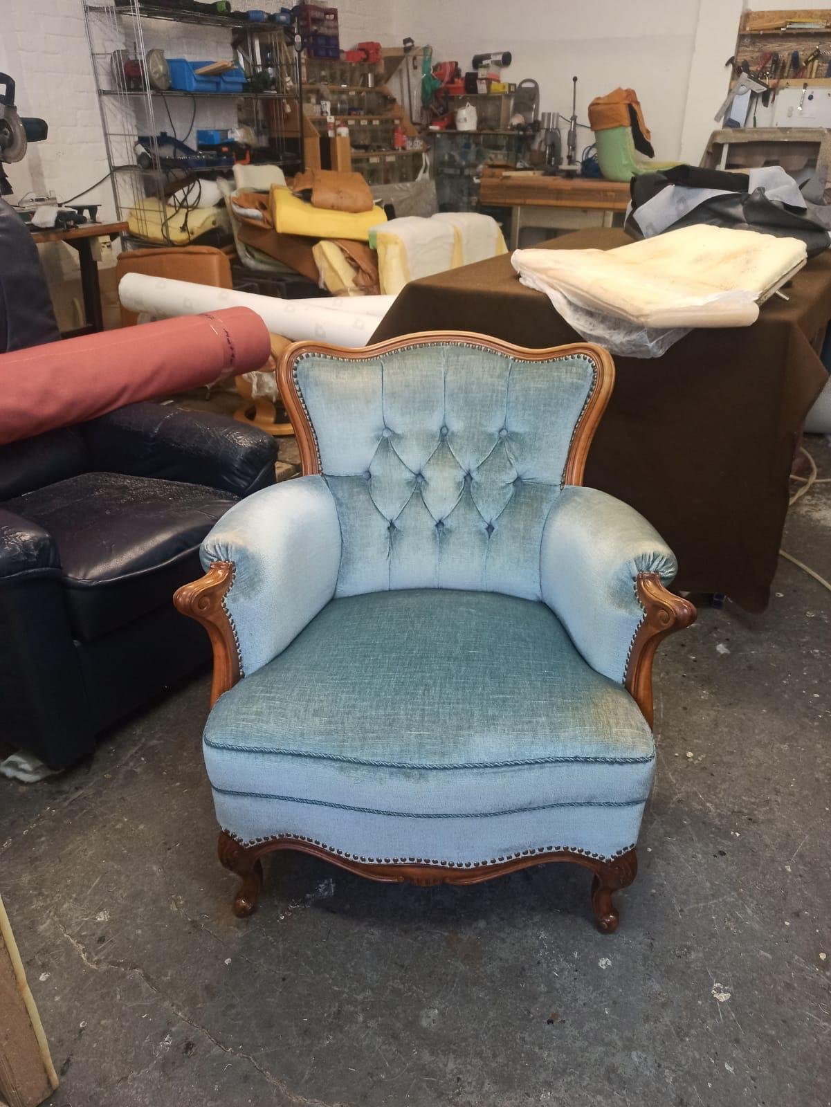 Sofa mit verstellbaren Funktionen